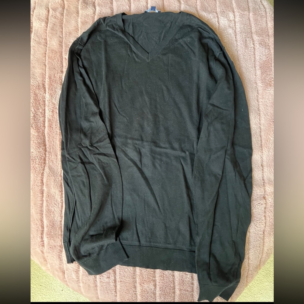 Black GAP Sweater - Large